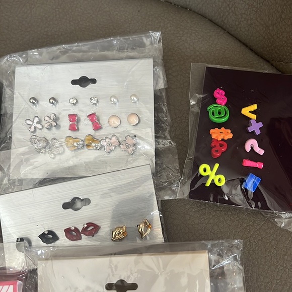 Lot of funky fancy earrings brand new - Picture 6 of 7